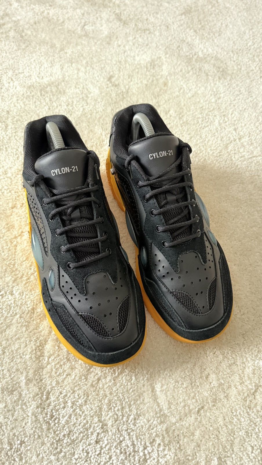 Raf Simons Raf Simons Cylon-21 (Runner) Black Yellow Size US 7 / EU 40 - 2 Thumbnail
