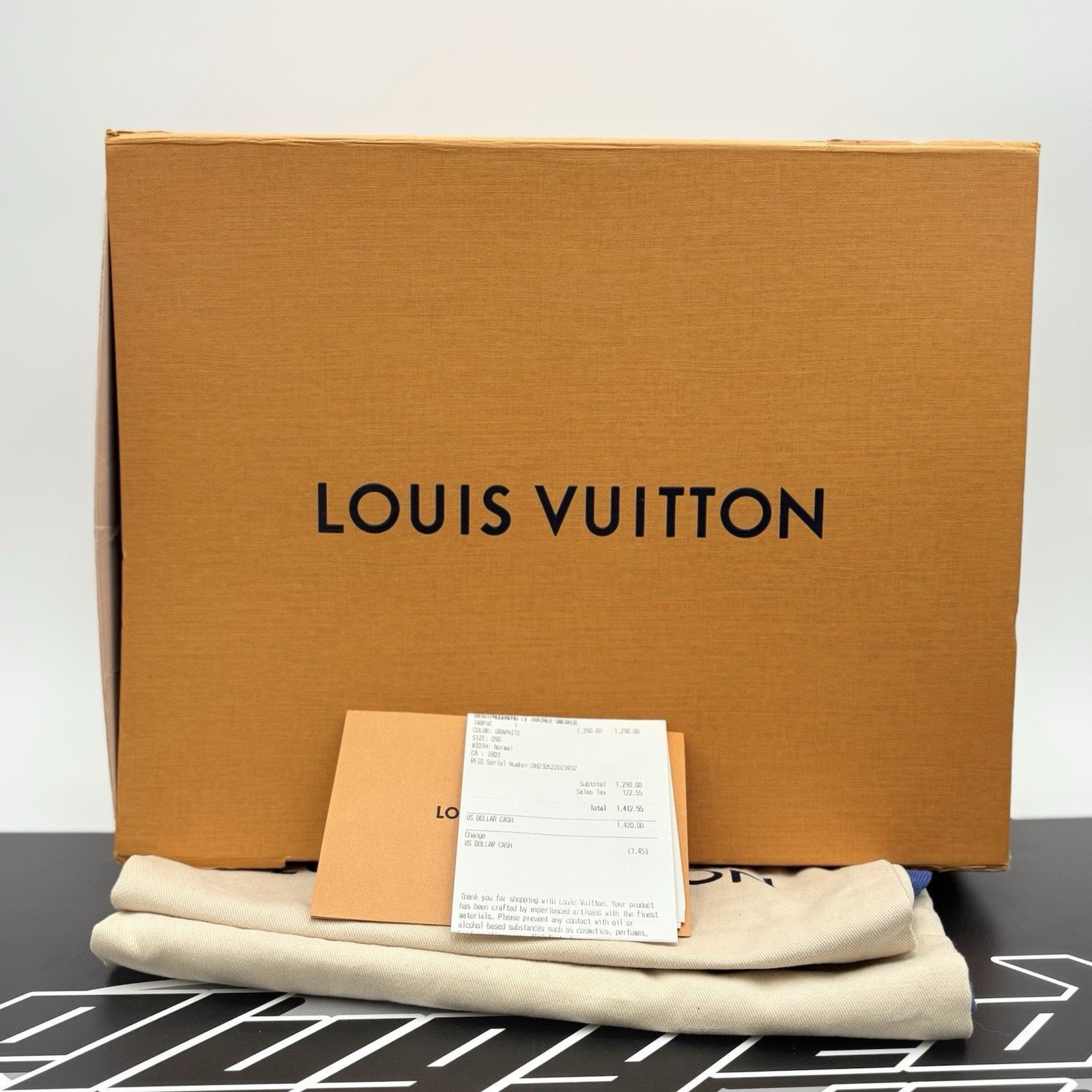 Louis Vuitton (10-10.5 US) - Louis Vuitton Trainer ' Black ' | SUPER CLEAN Size US 10.5 / EU 43-44 - 15 Thumbnail