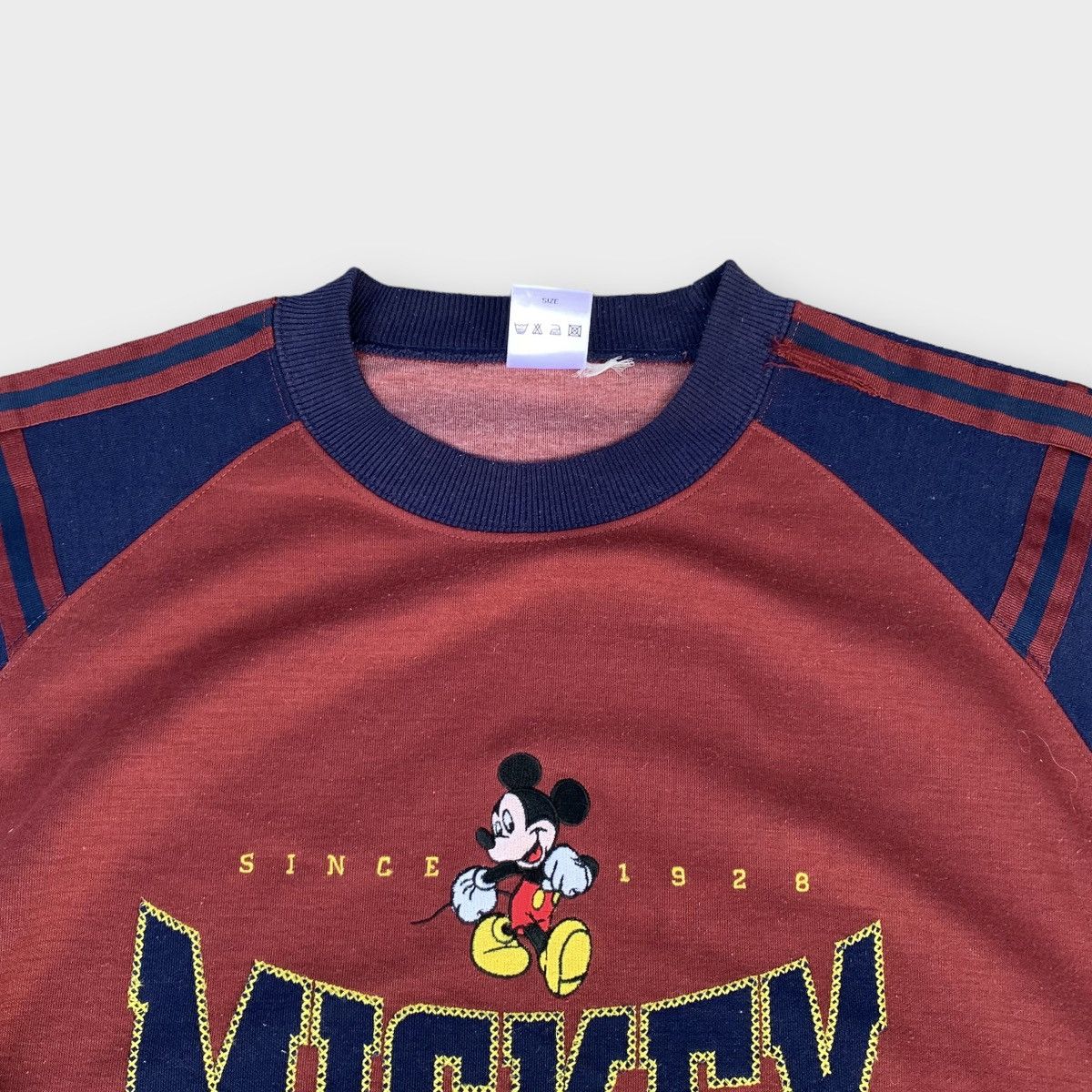 Disney Vintage Mickey Mouse Unlimited Sweatshirt Embroidered Logo Size US L / EU 52-54 / 3 - 7 Thumbnail