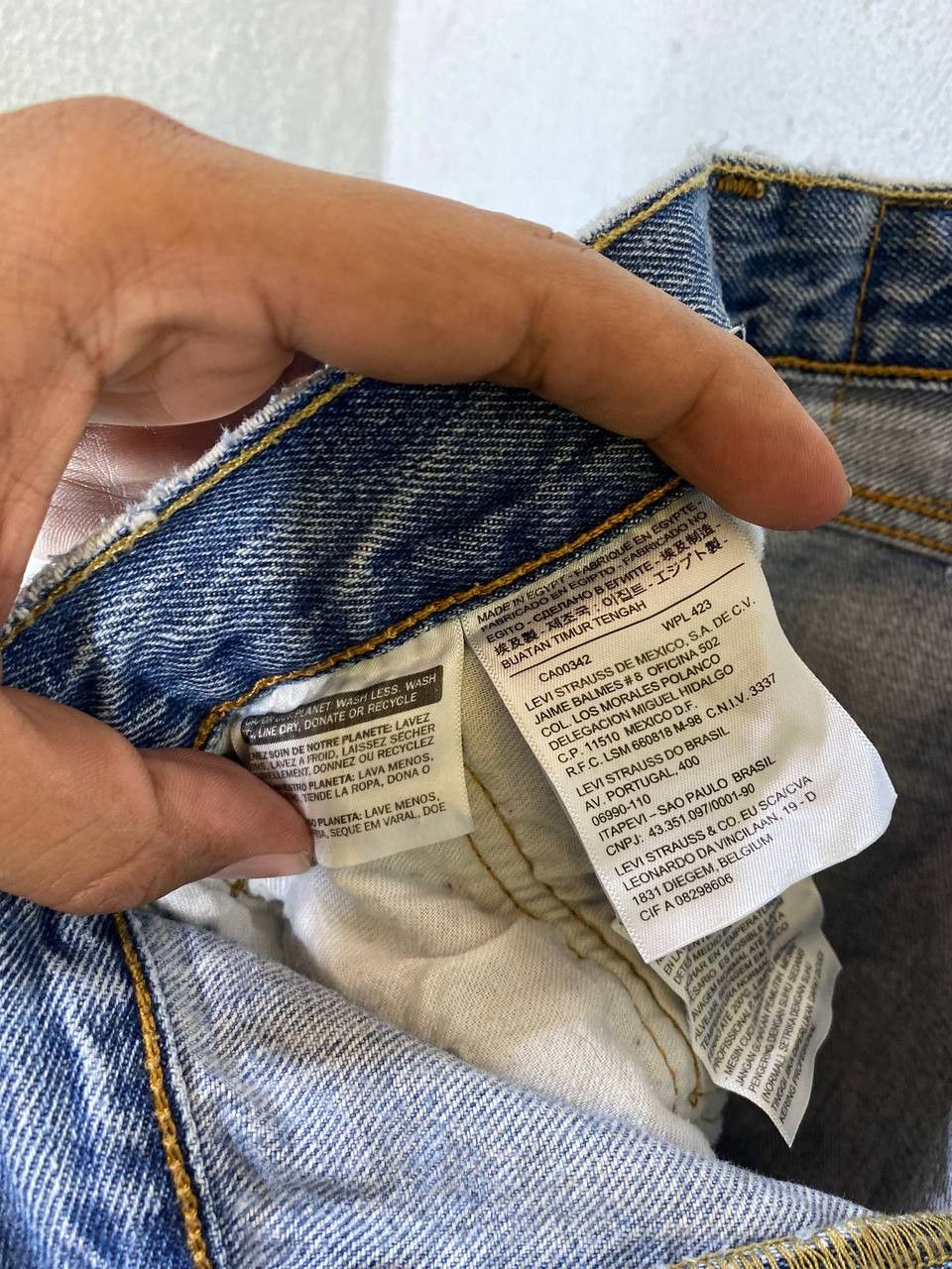 Levi's levis 501 lightwash denim nice design Size US 40 / EU 56 - 12 Thumbnail