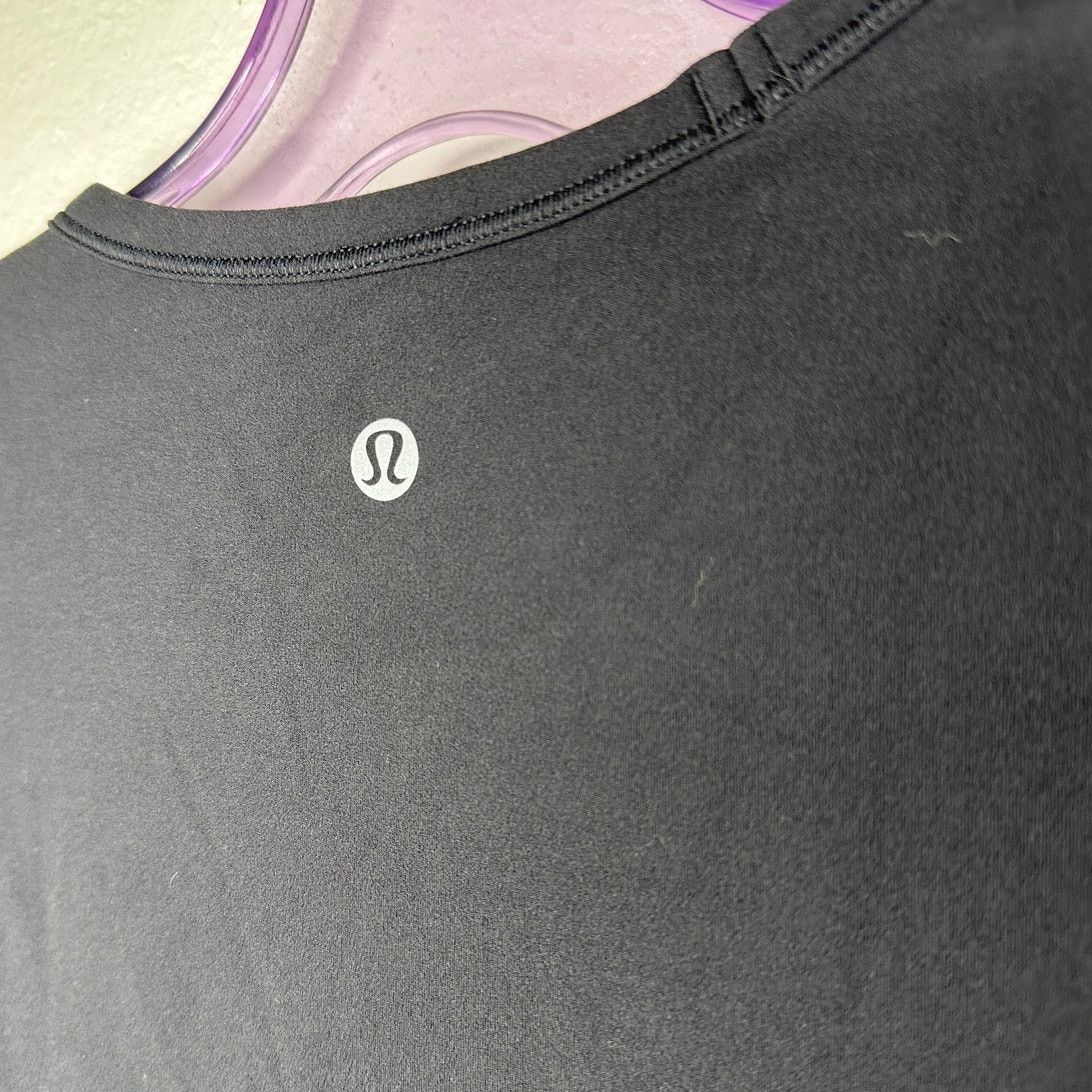 Lululemon Lululemon Black All It Takes Long Sleeve Ruched Crop Top 4 Size S / US 4 / IT 40 - 9 Thumbnail