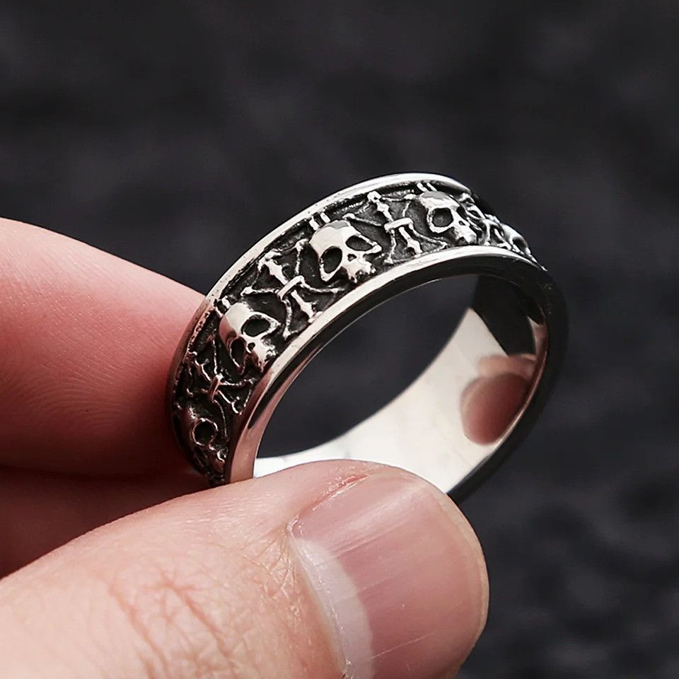 Vintage Skull Rings For Men Women Size ONE SIZE - 1 Thumbnail