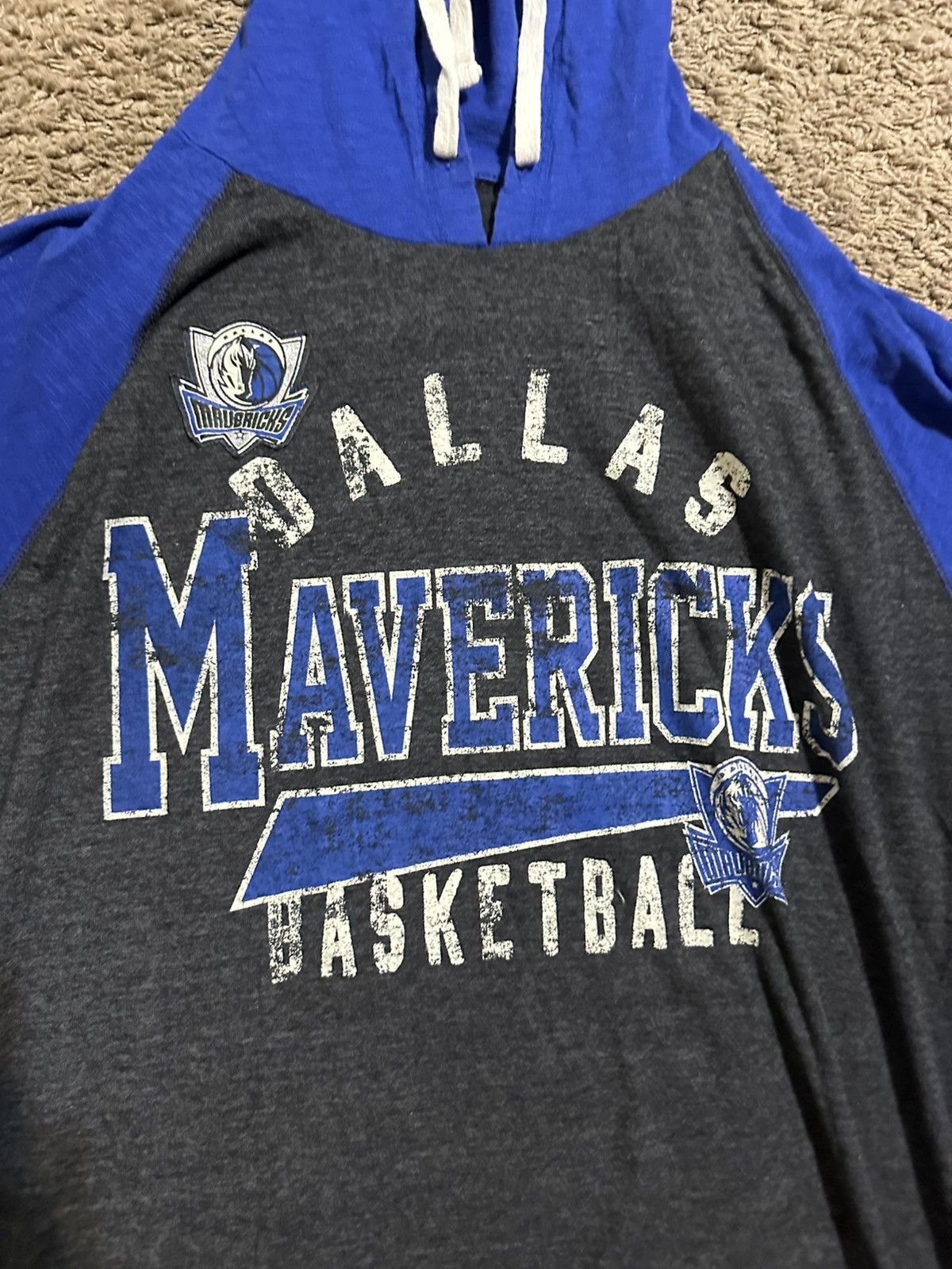 NBA Vintage Dallas Mavericks hoodie shirt 00s size xl Size US XL / EU 56 / 4 - 2 Thumbnail