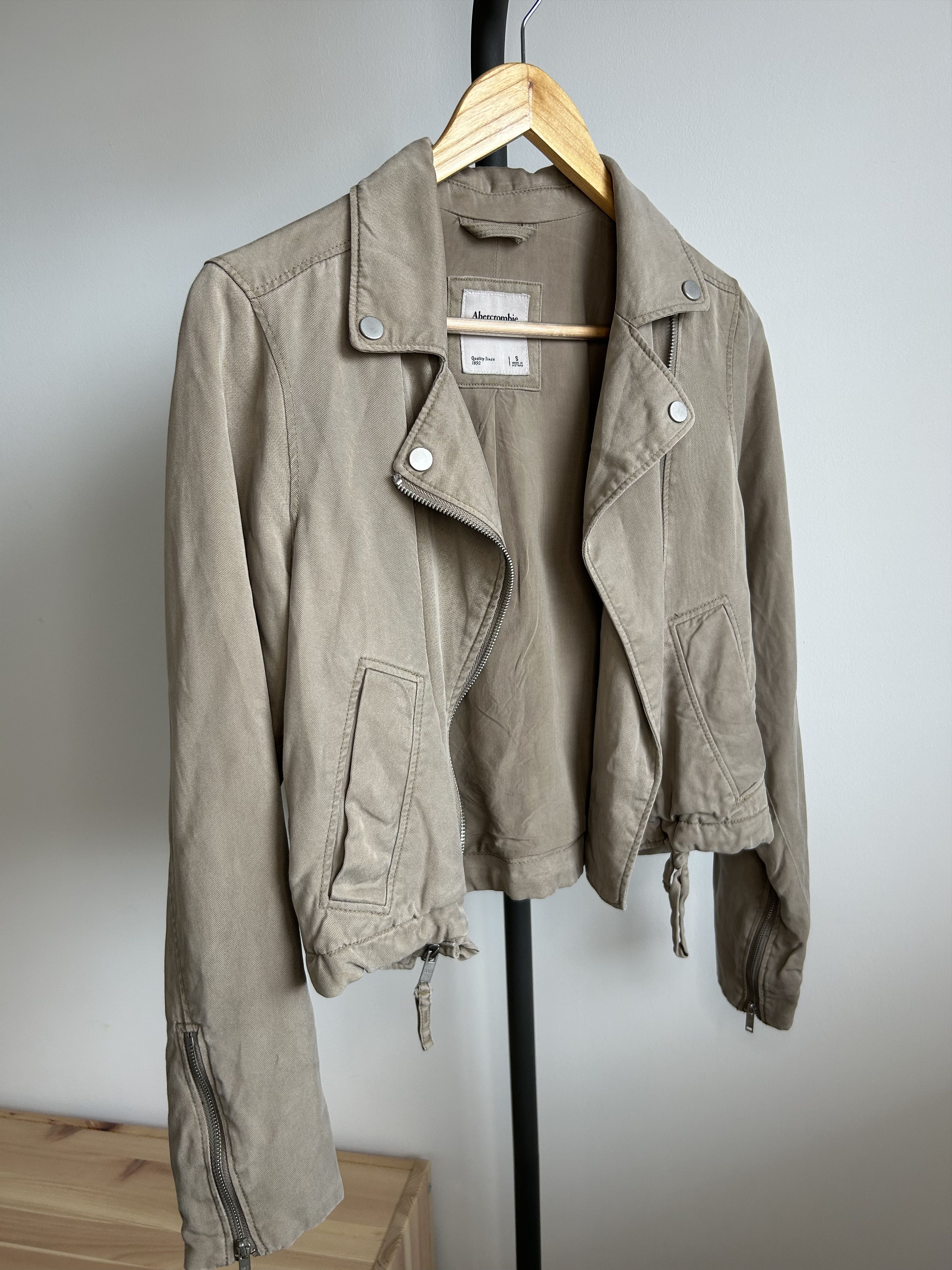 Abercrombie & Fitch Abercrombie & Fitch Women's Jacket - Size S Size S / US 4 / IT 40 - 2 Thumbnail
