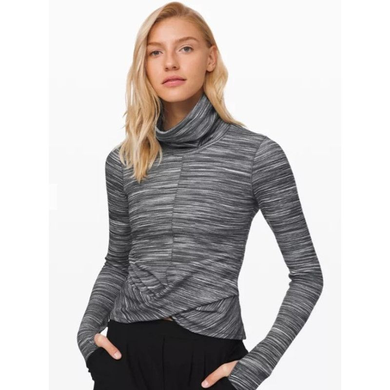 Lululemon Lululemon Melodic Movement Long Sleeve Top Women 4 Gray Size S / US 4 / IT 40 - 2 Thumbnail