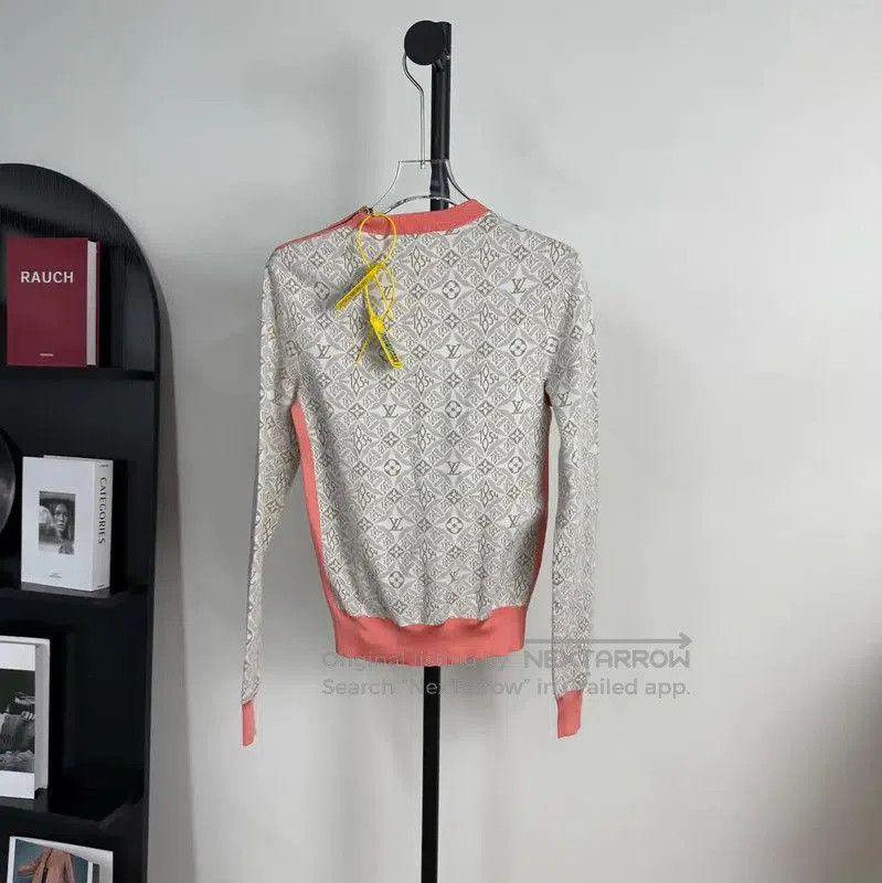 Louis Vuitton Louis Vuitton Color Block Knitted Sweater . Size XS / US 0-2 / IT 36-38 - 2 Thumbnail