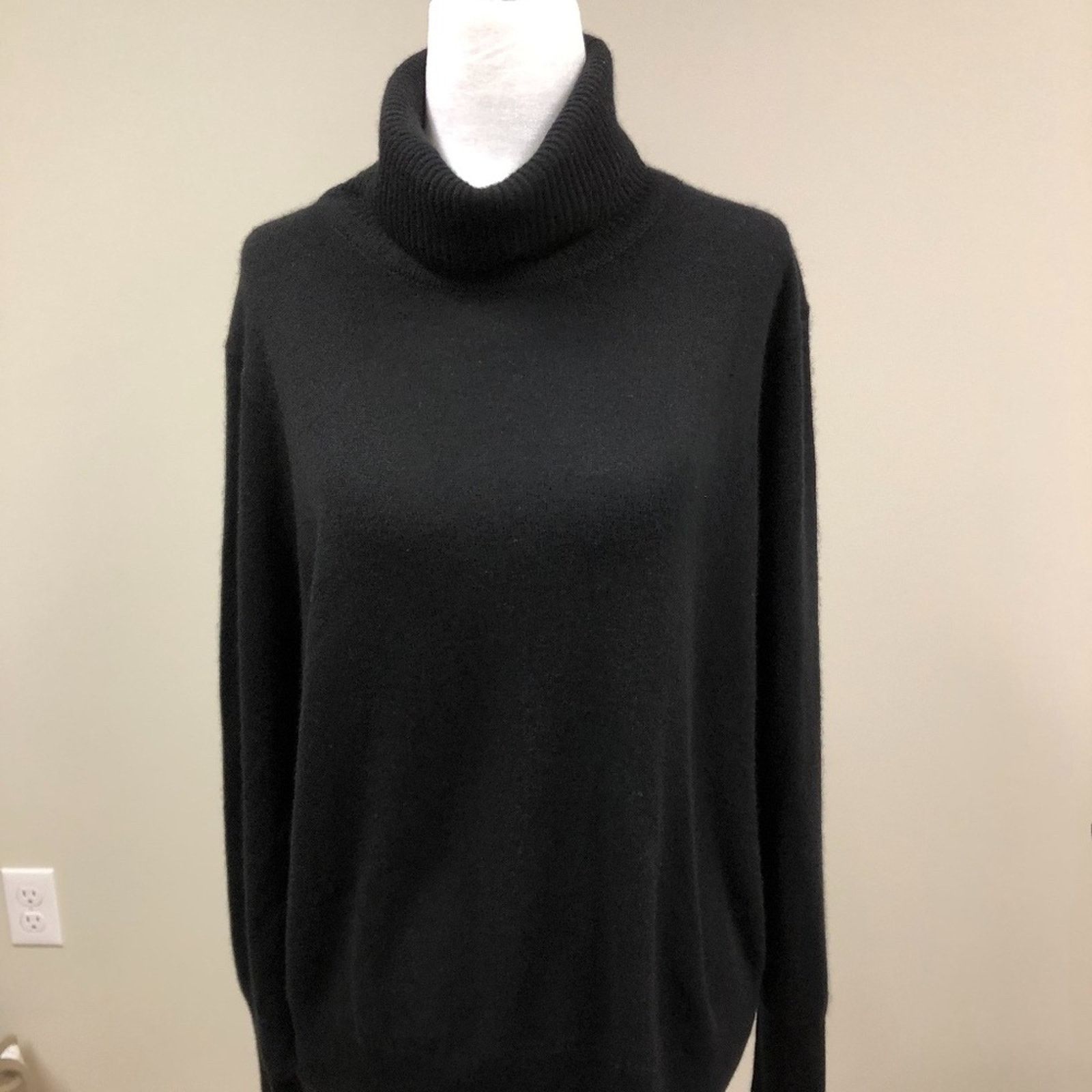 360Cashmere Turtle Neck Skull Cashmere Sweater from 360 Cashmere Size M / US 6-8 / IT 42-44 - 2 Thumbnail