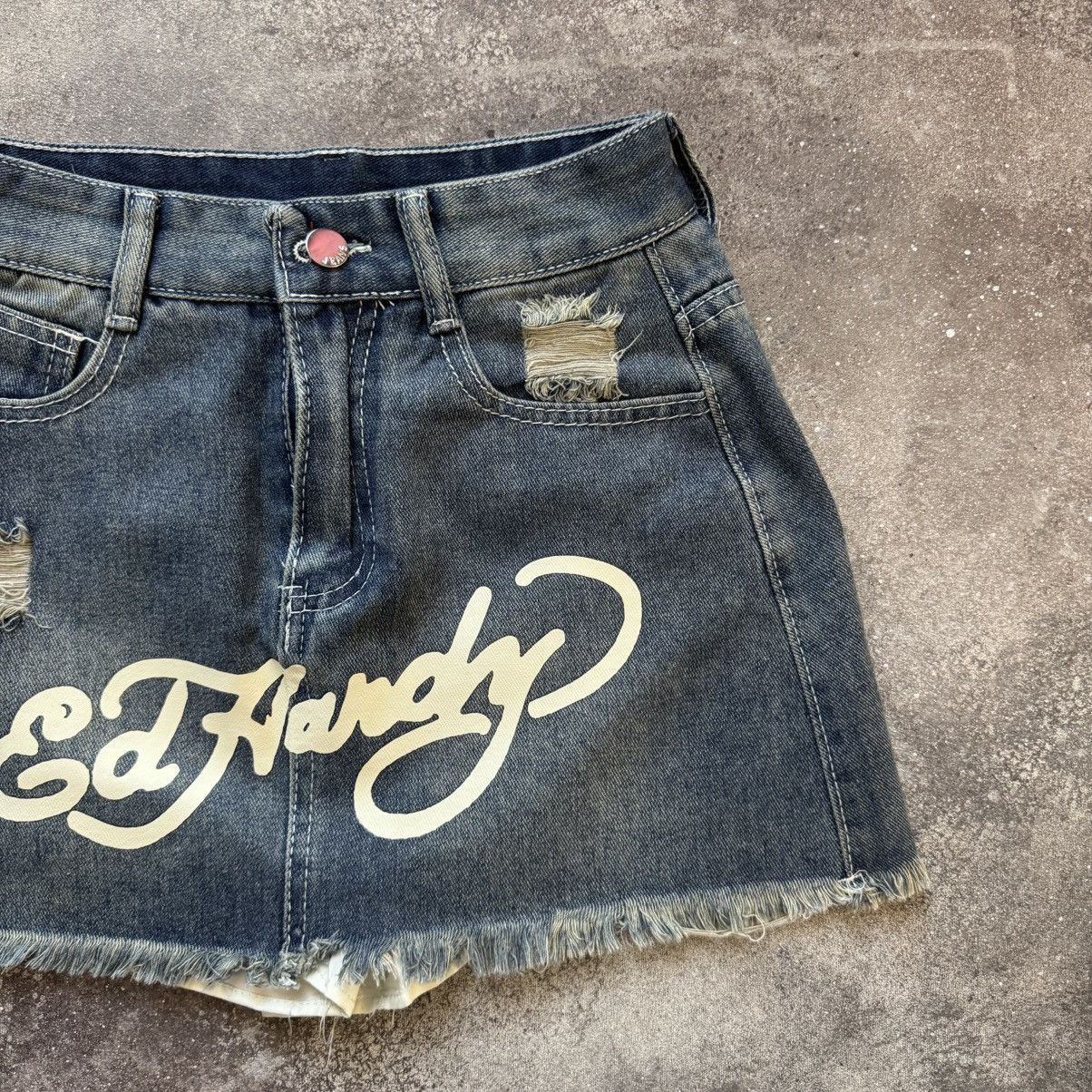 Japanese Brand Amazing Double Side Printed Y2K Mini Skirt (ed hardy style) Size 27" / US 4 / IT 40 - 6 Thumbnail