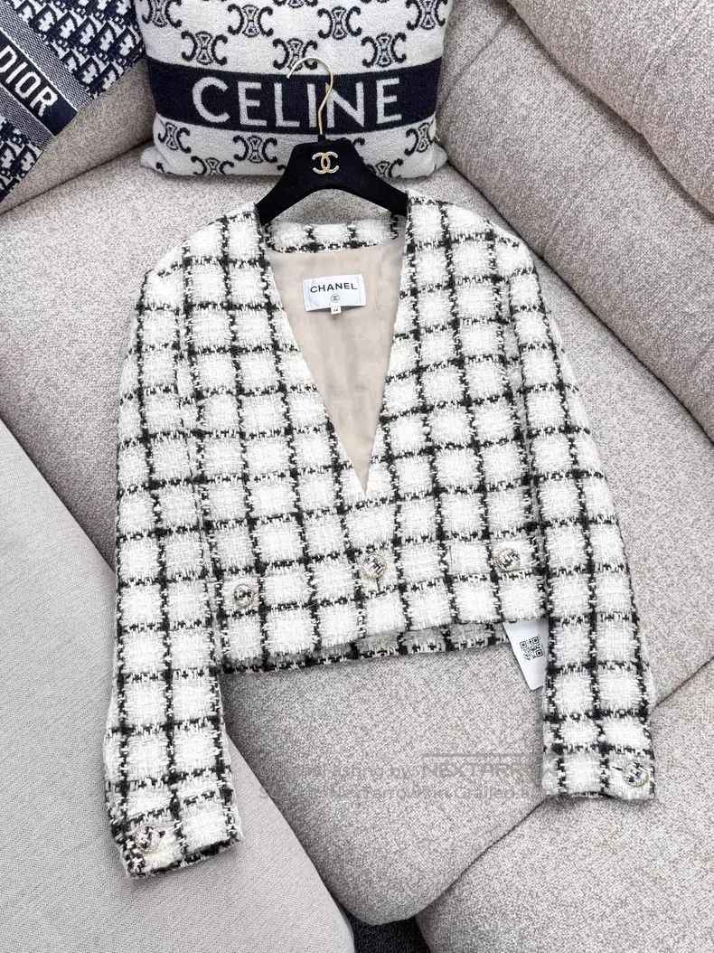 Chanel Chanel Plaid tweed long-sleeved jacket Size XS / US 0-2 / IT 36-38 - 2 Thumbnail