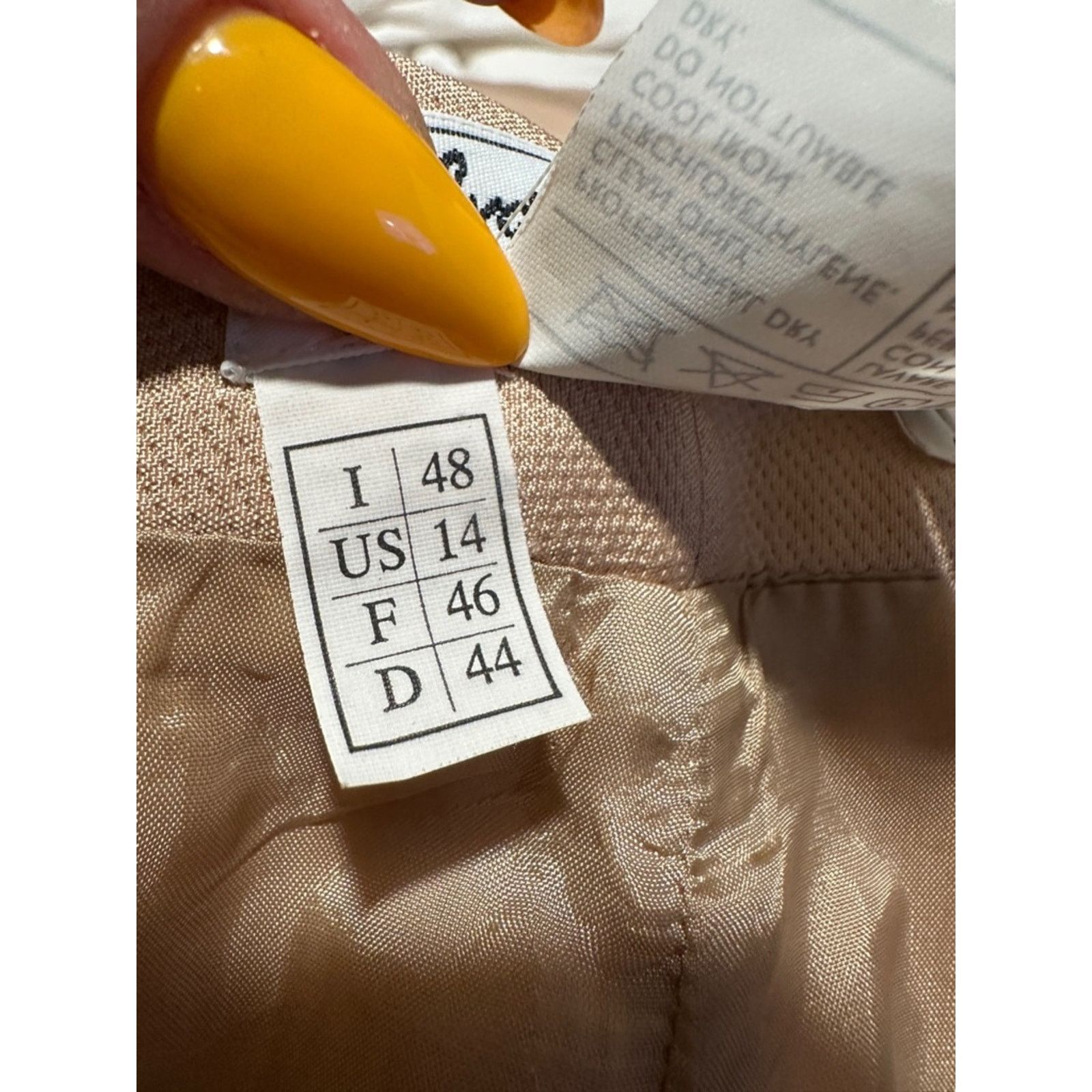 Salvatore Ferragamo SALVATORE FERRAGAMO Vintage 90’s Silk Pantsuit Tan 14 Size XL / US 12-14 / IT 48-50 - 10 Thumbnail