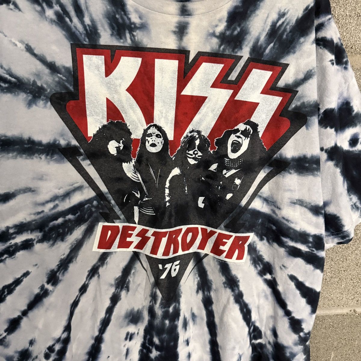 Other Liquid Blue Kiss Destroyer 2016 Black White T-Shirt Mens XXL Size US XXL / EU 58 / 5 - 3 Thumbnail