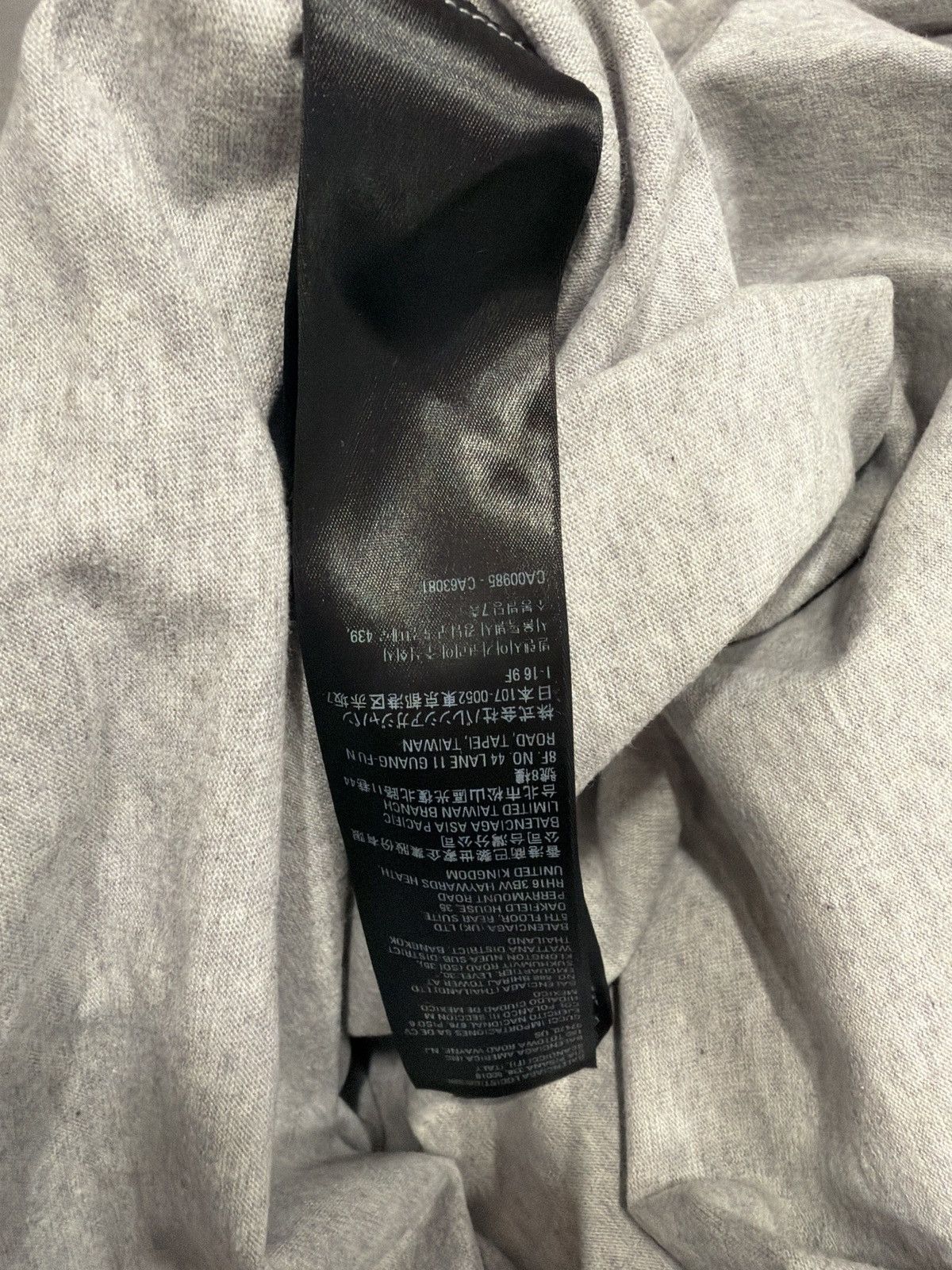 Balenciaga Grey Balenciaga t-shirt size 4 Size US L / EU 52-54 / 3 - 9 Thumbnail