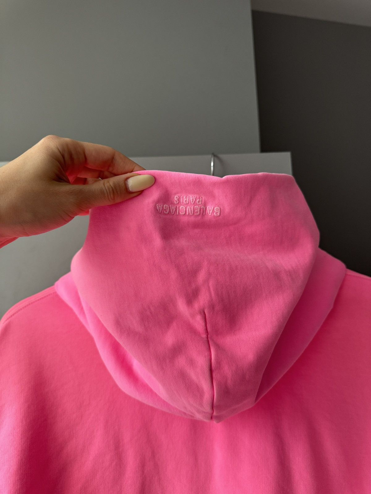 Balenciaga Balenciaga Pink Faded Mud Dye Embroidered Logo Hoodie Size XS / US 0-2 / IT 36-38 - 8 Thumbnail