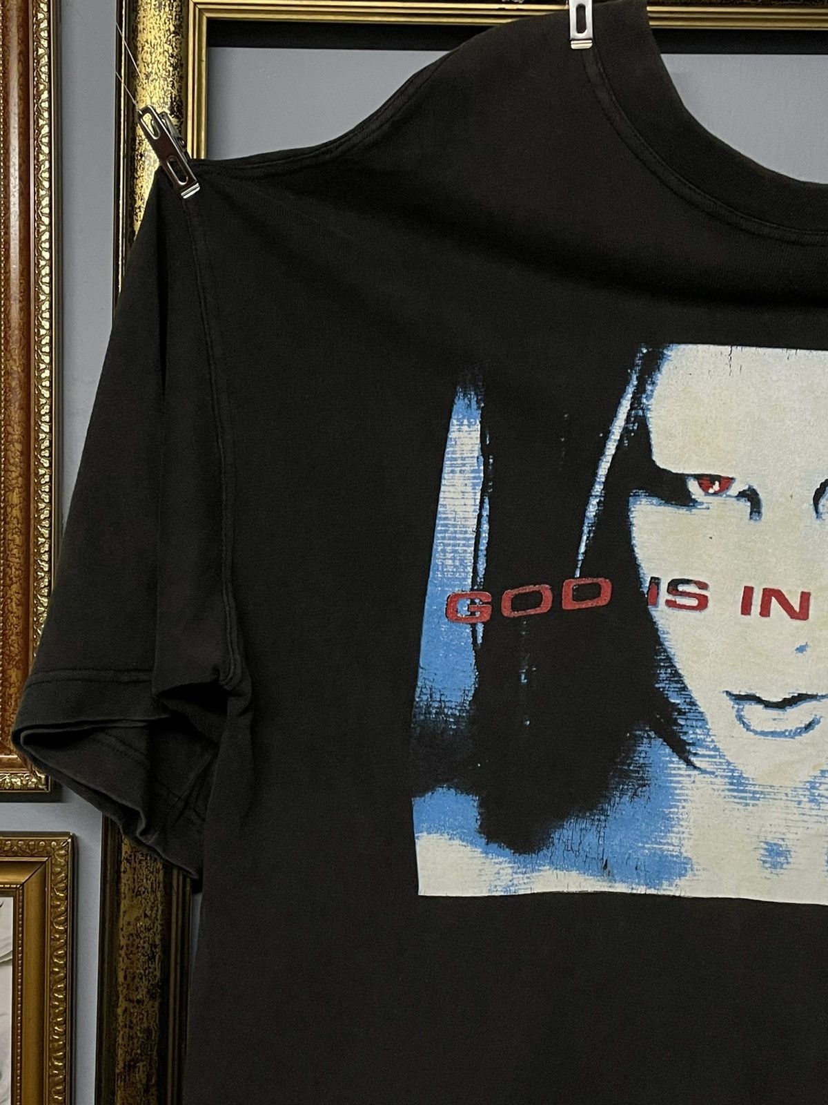 Band Tees Vintage 90s Original Marilyn Manson God Tv Sunfaded Band Tee Size US XL / EU 56 / 4 - 4 Thumbnail