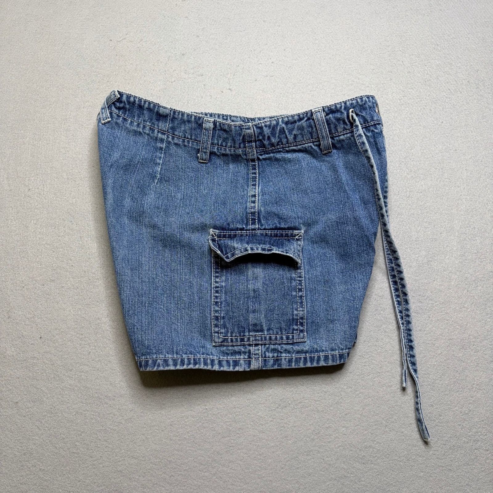 Express Express Bless Denim Cargo Shorts Women 3/4 Low Rise Y2K Size 28" / US 6 / IT 42 - 5 Thumbnail