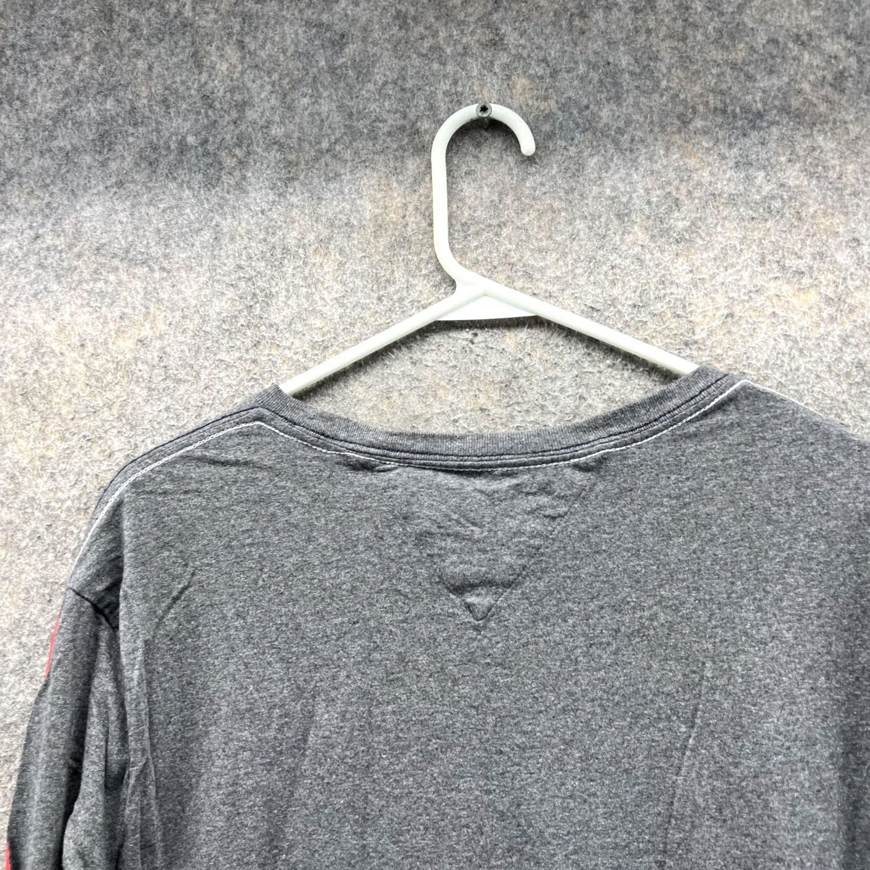 Tommy Hilfiger Tommy Hilfiger Sweater Men Large Embroidered Logo Gray Pullover Fleece Crew Neck Size US L / EU 52-54 / 3 - 2 Thumbnail