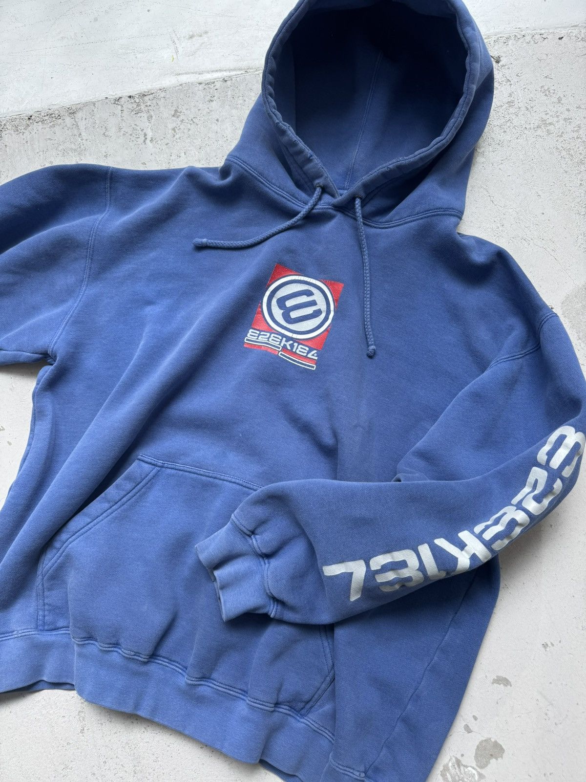 Ezekiel Ezekiel Circle Logo Hoodie Y2K Blue Size US M / EU 48-50 / 2 - 1 Thumbnail