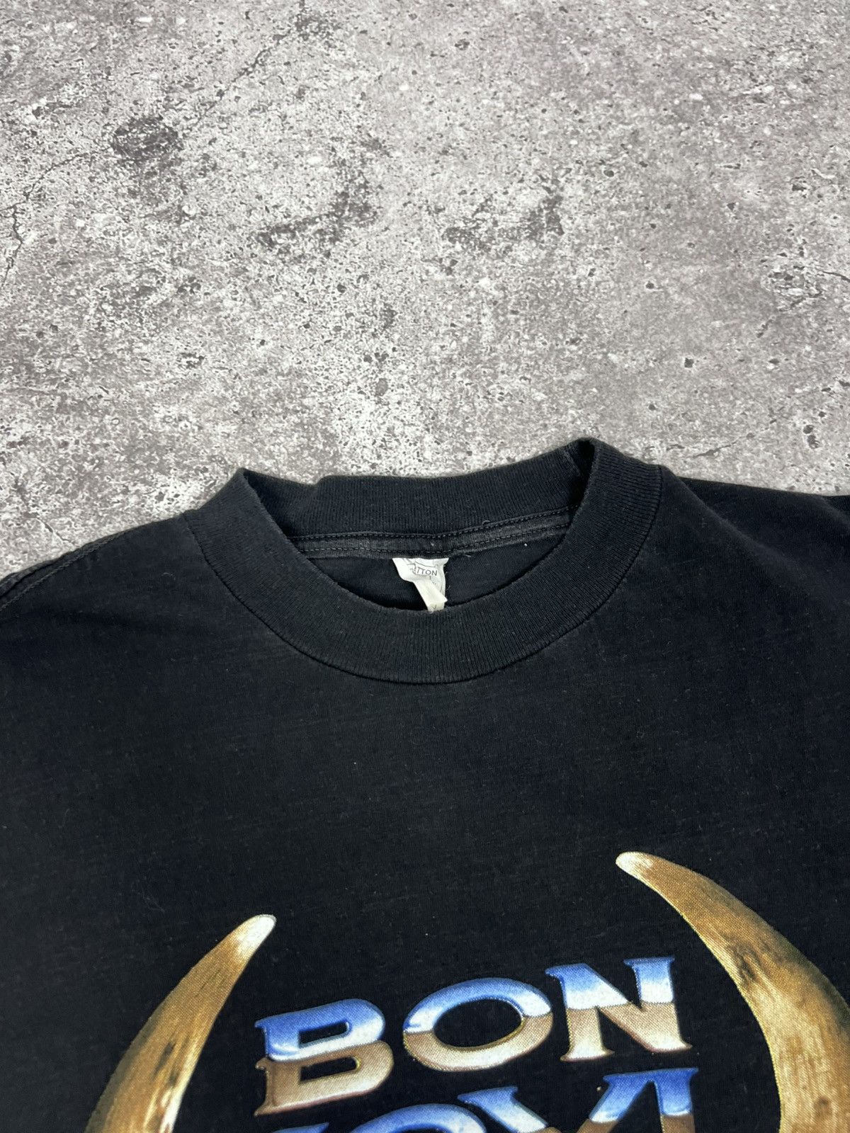 Vintage Vintage Bon Jovi 1993 Tour 90s Tee Size US XL / EU 56 / 4 - 10 Thumbnail