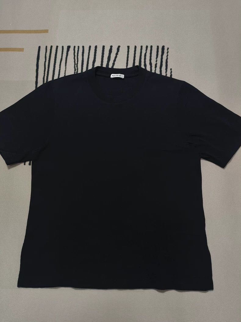 Balenciaga Balenciaga Back label letter logo black short sleeve 2504-N Size US L / EU 52-54 / 3 - 1 Thumbnail