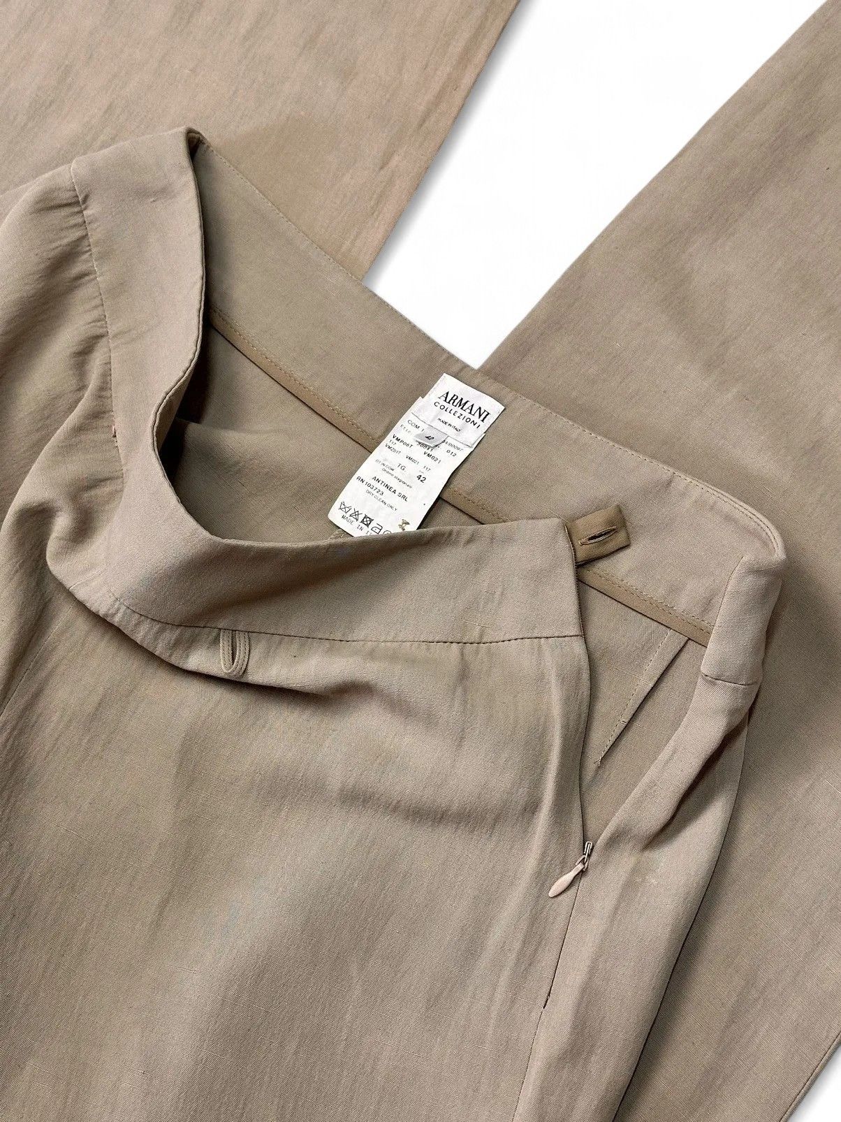 Armani Vintage Armani Beige Linen Two-Piece Minimalist Japan Style Size 28" / US 6 / IT 42 - 12 Thumbnail