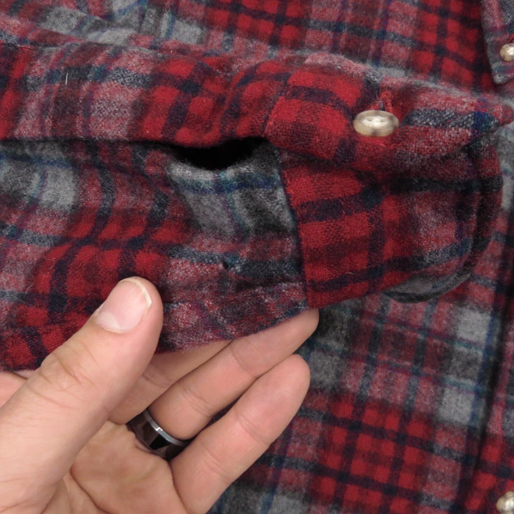 Pendleton VINTAGE Pendleton Shirt Men M Red Grey Shadow Plaid Virgin Wool 80s Made in USA Shirt Mens Vintage Pendleton Wool Shirt Red Grey Plaid 80s USA Size US M / EU 48-50 / 2 - 3 Thumbnail