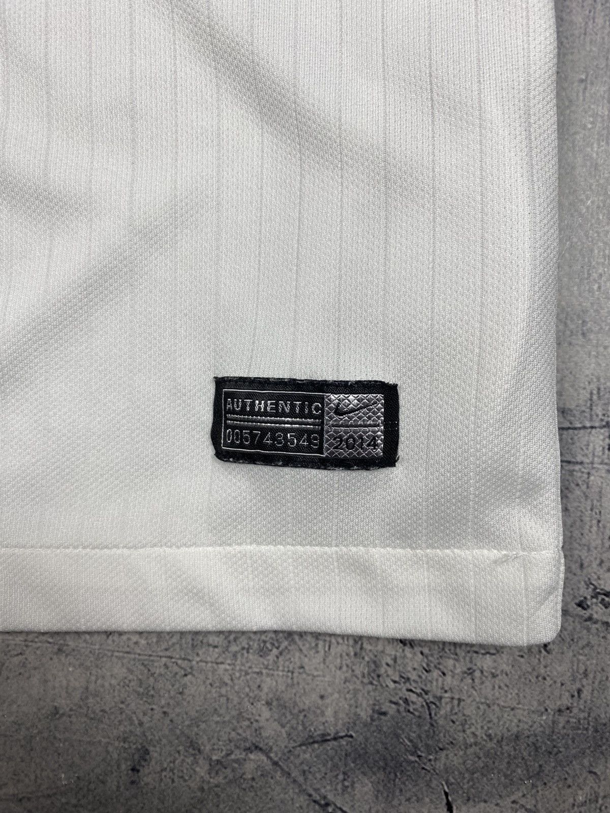 Nike Nike England 2014 World Cup Home Football Jersey Size US M / EU 48-50 / 2 - 9 Thumbnail