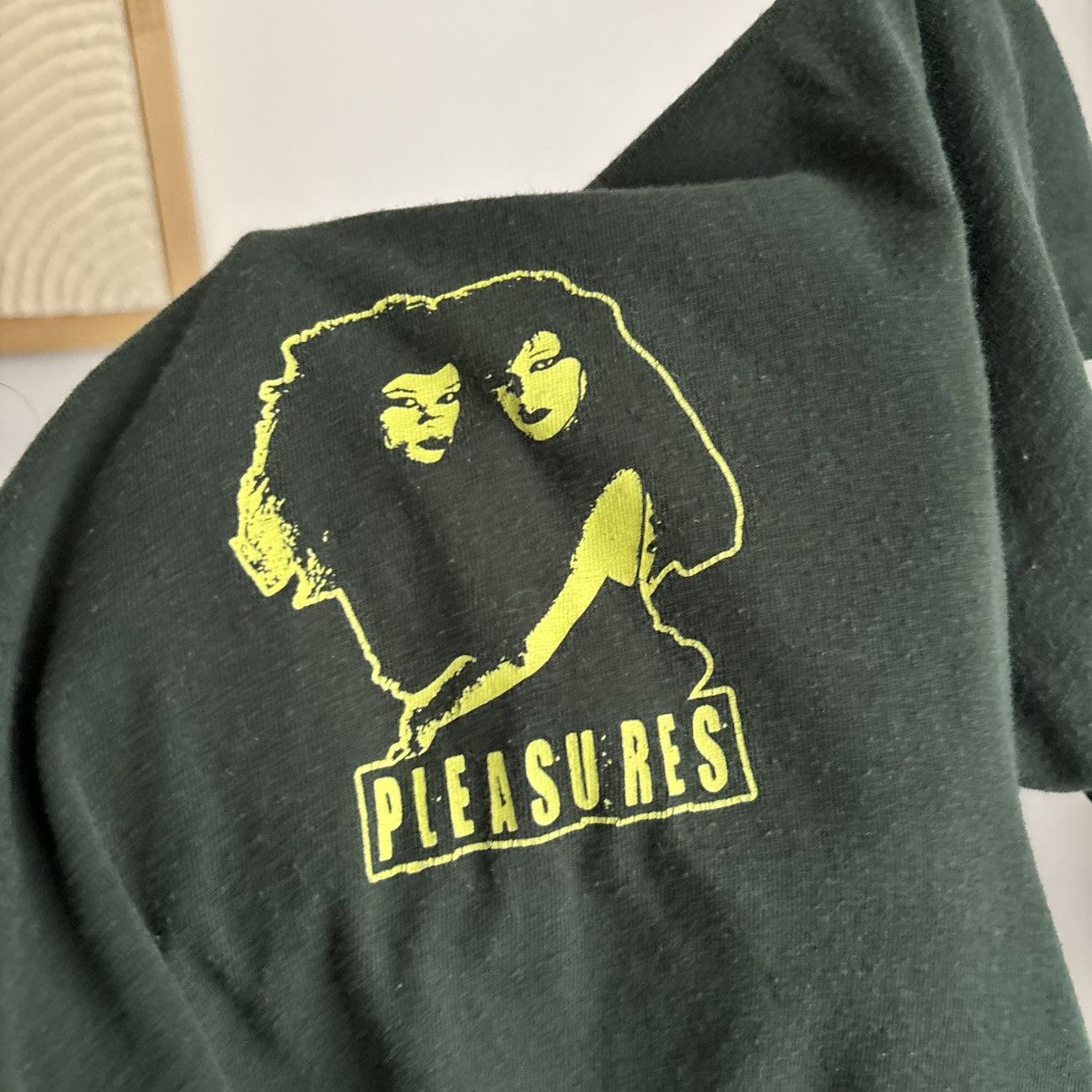 Pleasures PLEASURES “Twins” Big Back Graphic Print Khaki T-Shirt Size US S / EU 44-46 / 1 - 4 Thumbnail