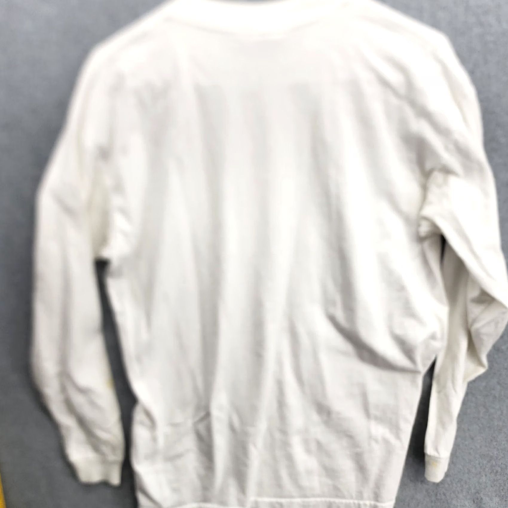 Vintage VINTAGE Birdhouse Christmas Long Sleeve Shirt Shirt Unisex Adults L White Distressed Made In USA Christmas Birdhouse L Womens Mens Size US L / EU 52-54 / 3 - 4 Thumbnail