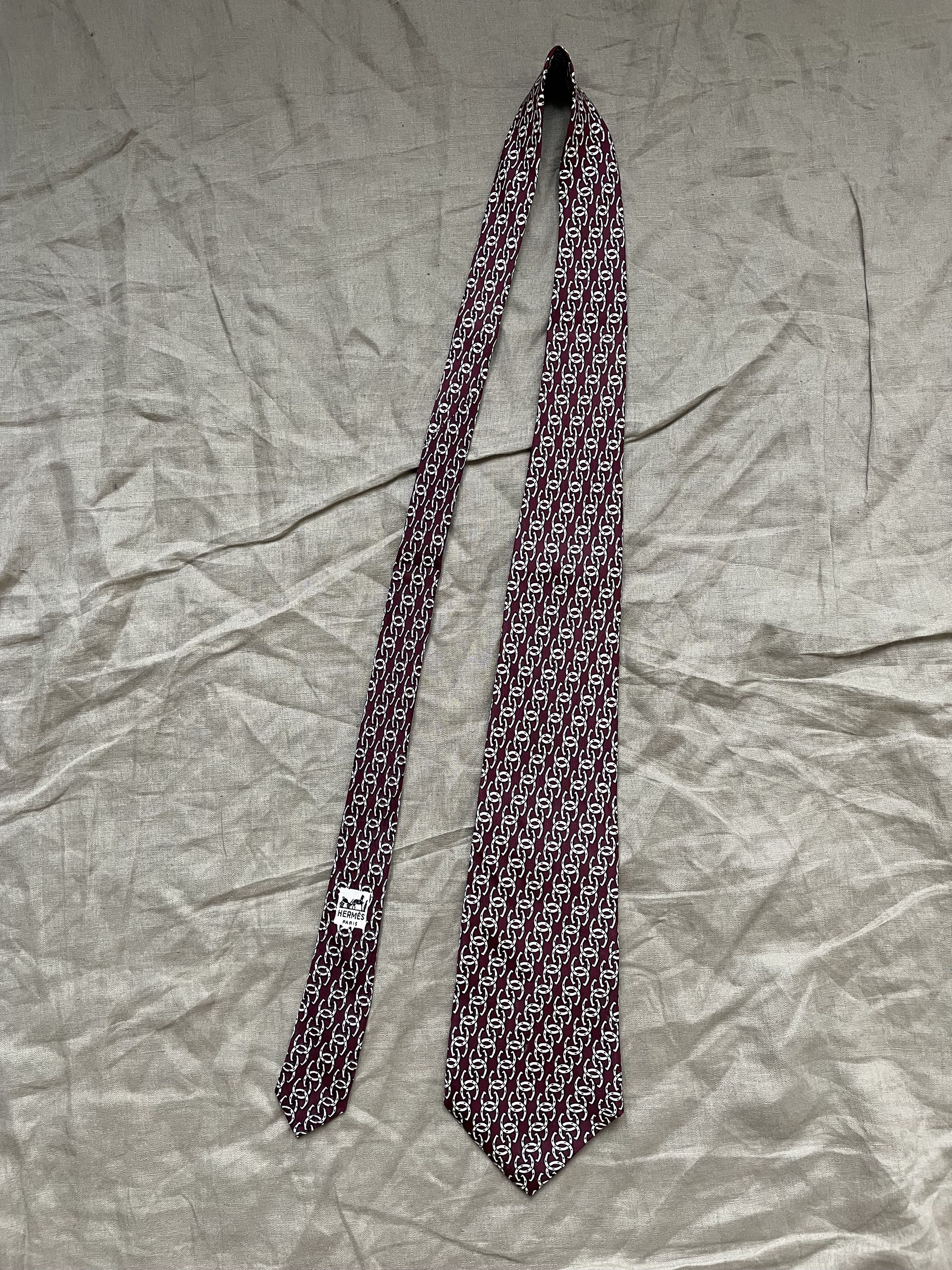 Hermes Hermes Horseshoe Pattern Silk Tie 6280AP Size ONE SIZE - 2 Thumbnail