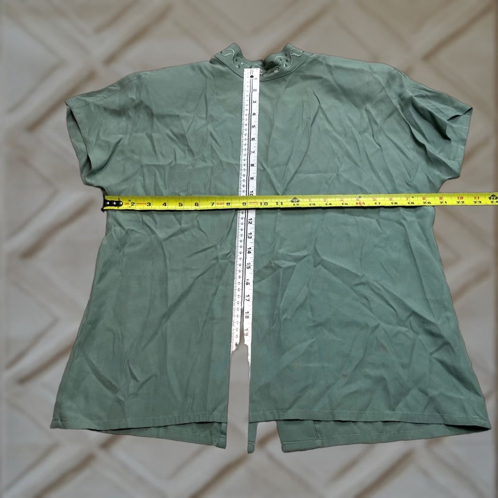 Vintage VINTAGE Nicola Blouse Top Womens L Green Short Sleeve Button Up Embroidered Classic 90s Style Shirt Womens Regular Fit Size L / US 10 / IT 46 - 1 Thumbnail