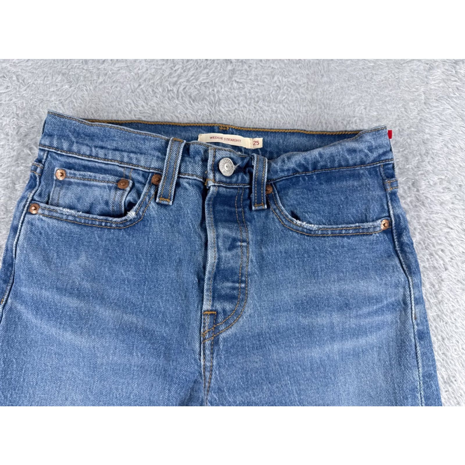 Levi's Levi's Jeans Women's 25x25 Blue Denim Wedgie Straight Button 25 25x25 Levi's 500 Series Retro Modern Distressed Stretch Regular Classic Jeans Womens Size 42" / US 20 - 4 Thumbnail