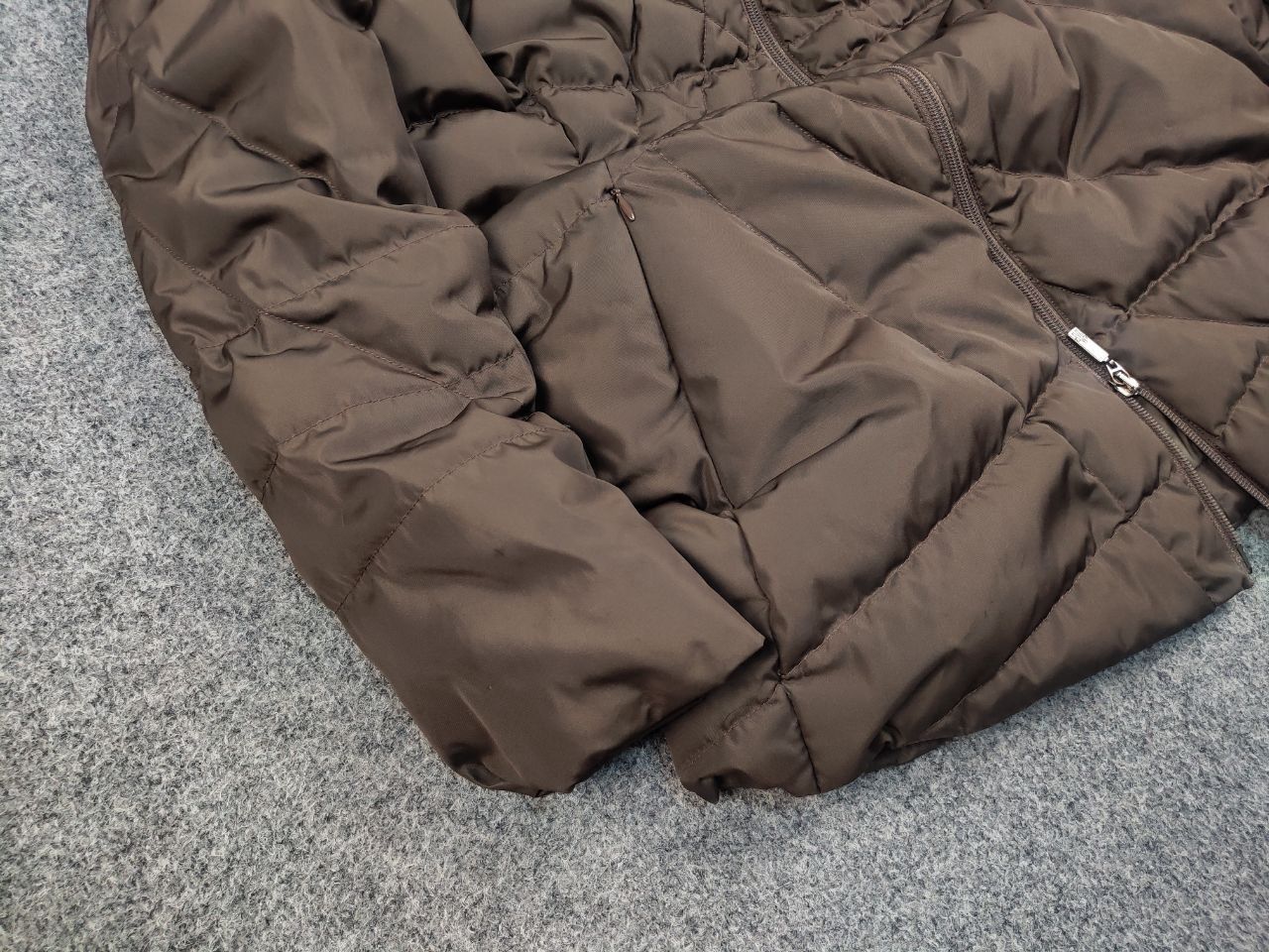 Moncler Vintage Moncler Down Puffer quality Brown Women's Jacket Size L / US 10 / IT 46 - 6 Thumbnail