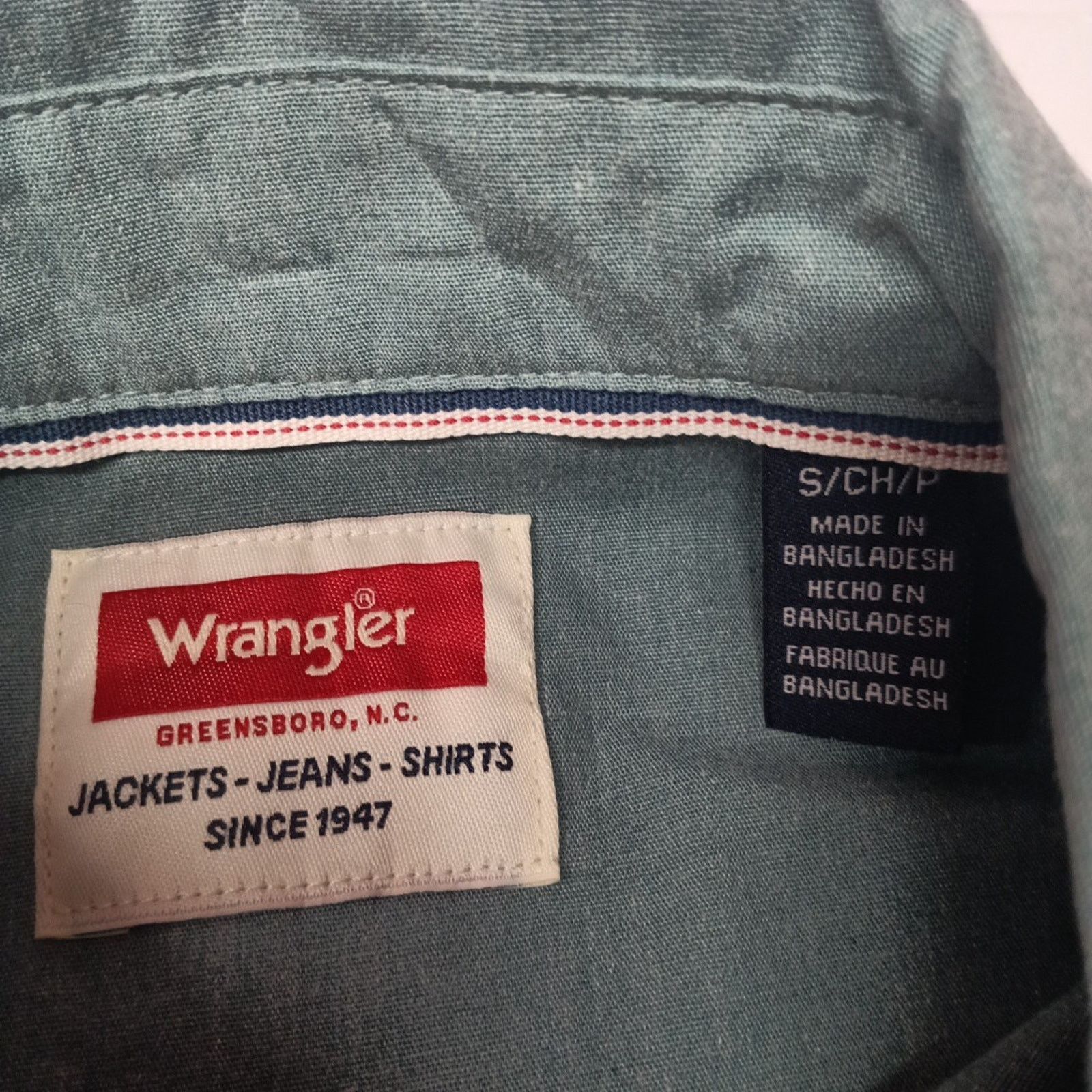 Wrangler Wrangler Men's Relaxed Fit Woven Shirt Size S Small Green Size US S / EU 44-46 / 1 - 3 Thumbnail