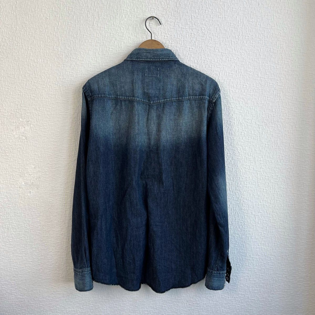 Acne Studios VINTAGE AW11 ACNE STUDIOS TEXAS DENIM BUTTON UP SHIRT Size US M / EU 48-50 / 2 - 2 Thumbnail