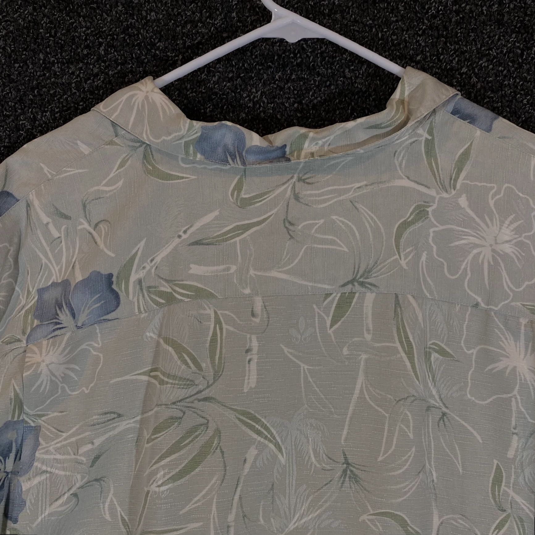 Tommy Bahama Tommy Bahama Silk Shirt Men XL Gray Floral Hawaiian Camp Aloha Resort Button Up Size US XL / EU 56 / 4 - 7 Thumbnail