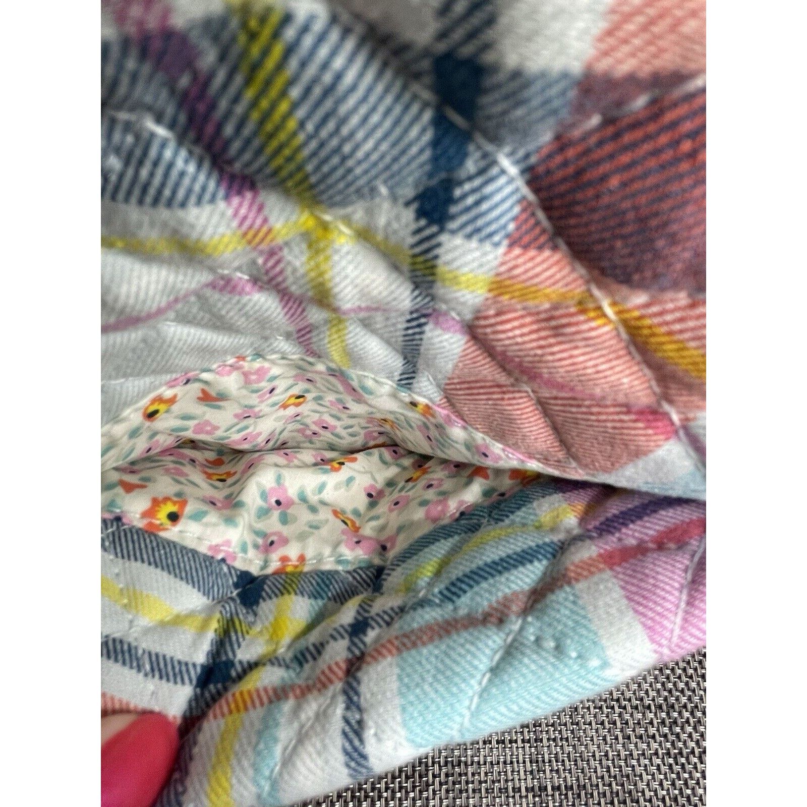 Vera Bradley Vera Bradley "Pastel Plaid" Vera Tote Bag New without tags. Size ONE SIZE - 7 Thumbnail