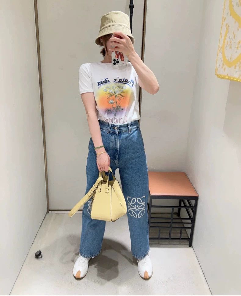 Loewe loewe white short sleeves 2504-Nextarrow Size US S / EU 44-46 / 1 - 8 Thumbnail