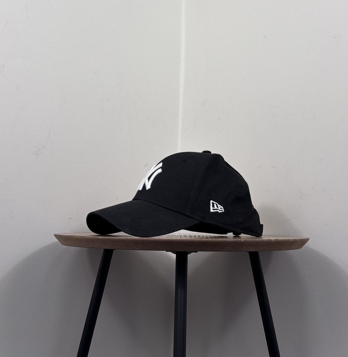 New Era New Era New York Yankees Baseball Cap Hat Black Hype Size ONE SIZE - 8 Thumbnail