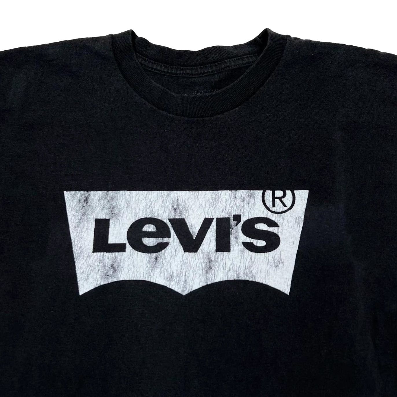 Levi's Levi's Classic Tab Logo Spellout Black Graphic T-Shirt M Mens Medium Graphic Print Front - Font Arial - 19/29/8"} Size US M / EU 48-50 / 2 - 4 Thumbnail