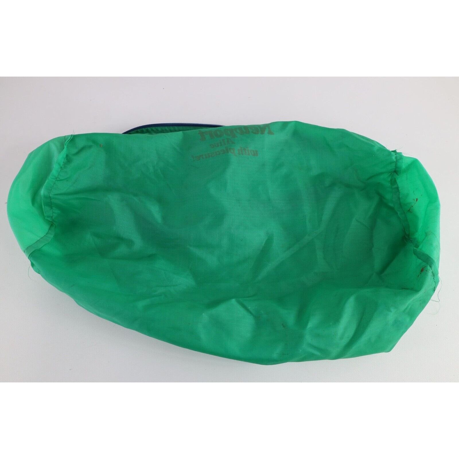Vintage Vintage 90s Newport Cigarettes Alive with Pleasure Bag Size ONE SIZE - 10 Thumbnail