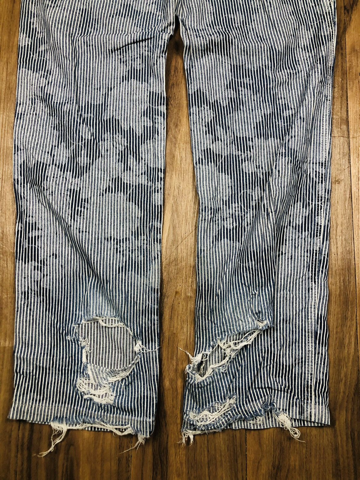 Other Modem Lovers Distress Jeans (35) Size US 31 - 15 Thumbnail