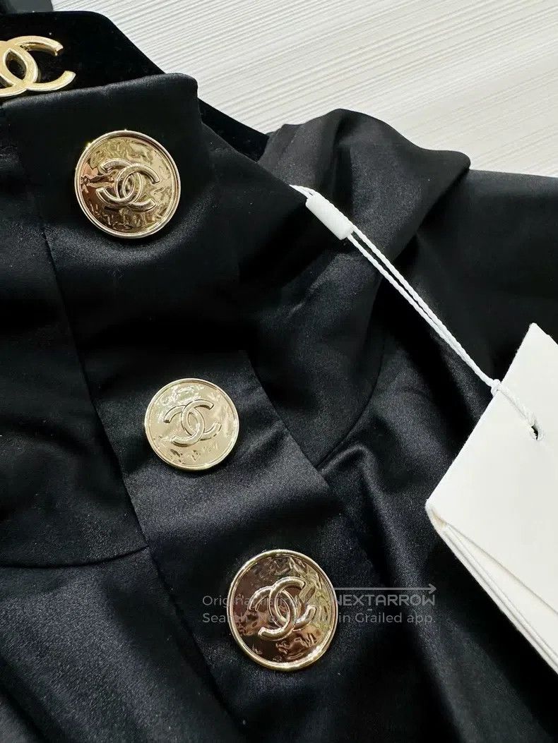 Chanel Chanel 25B black ruffled love hooded jacket Size XS / US 0-2 / IT 36-38 - 5 Thumbnail