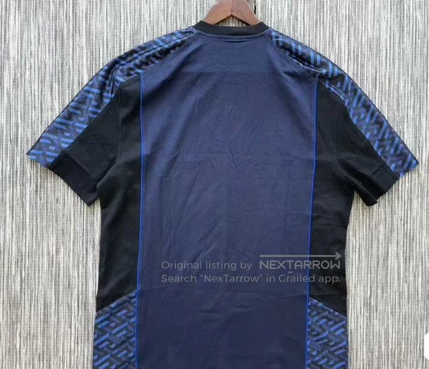 Versace Versace Logo Print Short Sleeve T-Shirt. Size US L / EU 52-54 / 3 - 3 Thumbnail