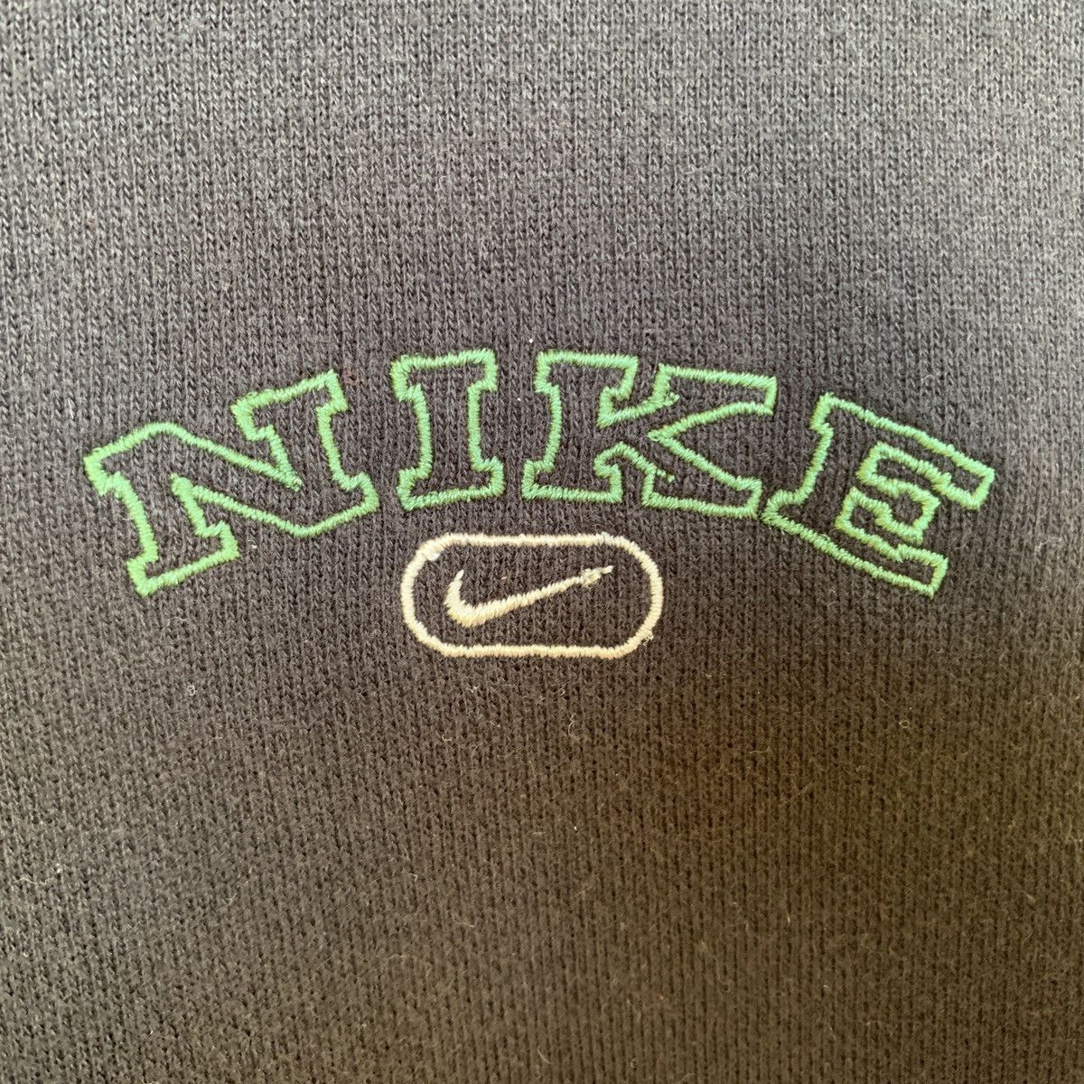 Nike Vintage 90s Nike Swoosh x block Hoodie Embroidered Logo Size US M / EU 48-50 / 2 - 7 Thumbnail