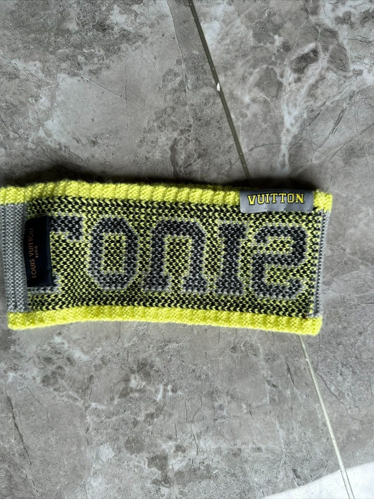 Louis Vuitton Louis Vuitton Yellow Grey Knit Headband Size ONE SIZE - 3 Thumbnail