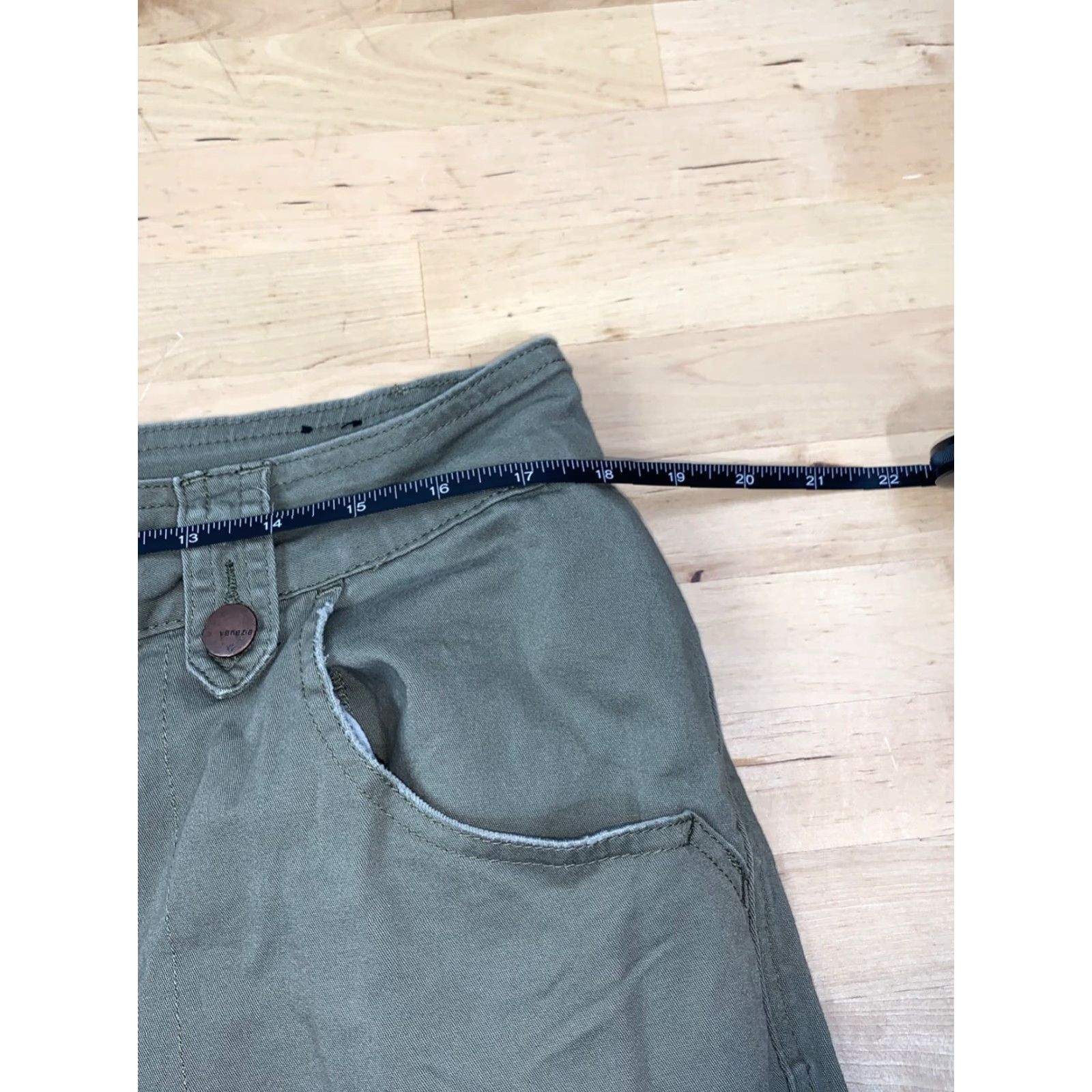 Vintage Venezia Womens Pants Size 8 Green Floral Embroidered Capri #5009 Size 30" / US 8 / IT 44 - 4 Thumbnail