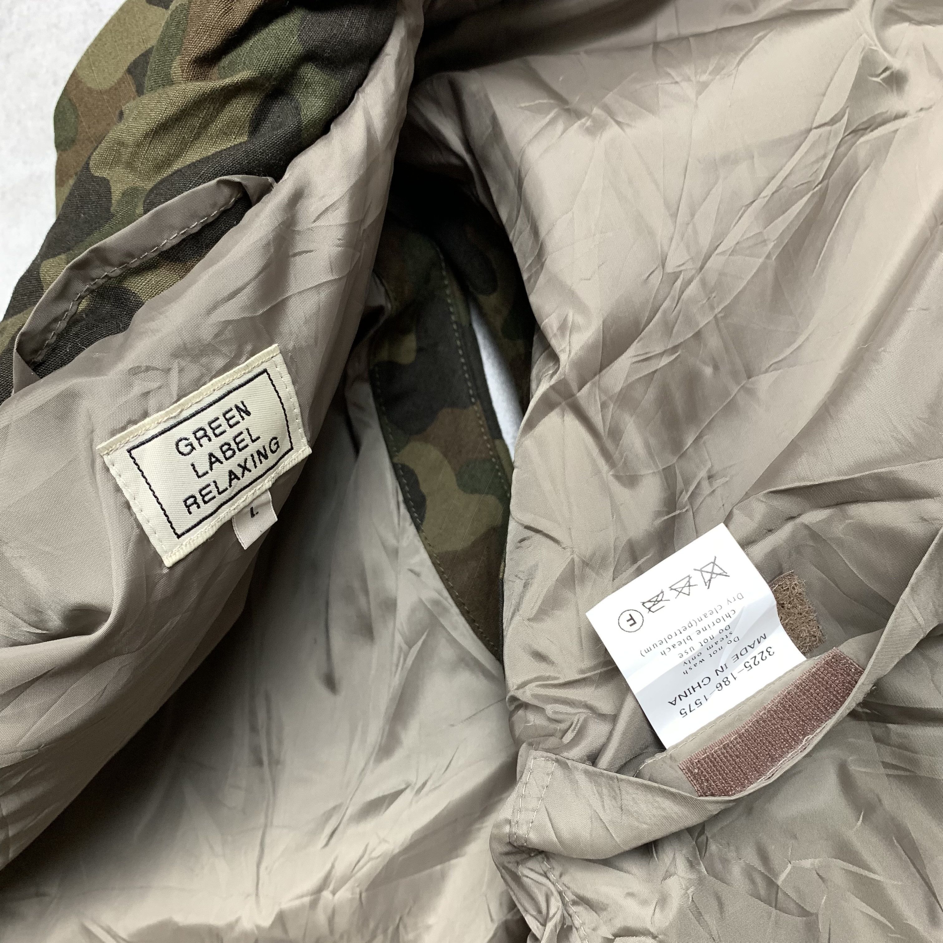 Japanese Brand Green Label Relaxing Camo Vest Puffer Size US M / EU 48-50 / 2 - 6 Thumbnail
