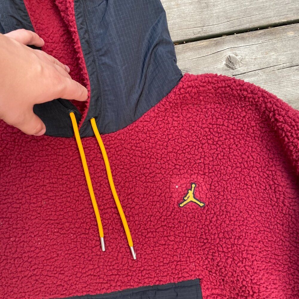 Jordan Brand Air Jordan Essential Winter Fleece Hoodie Sweater Large Size US L / EU 52-54 / 3 - 7 Thumbnail