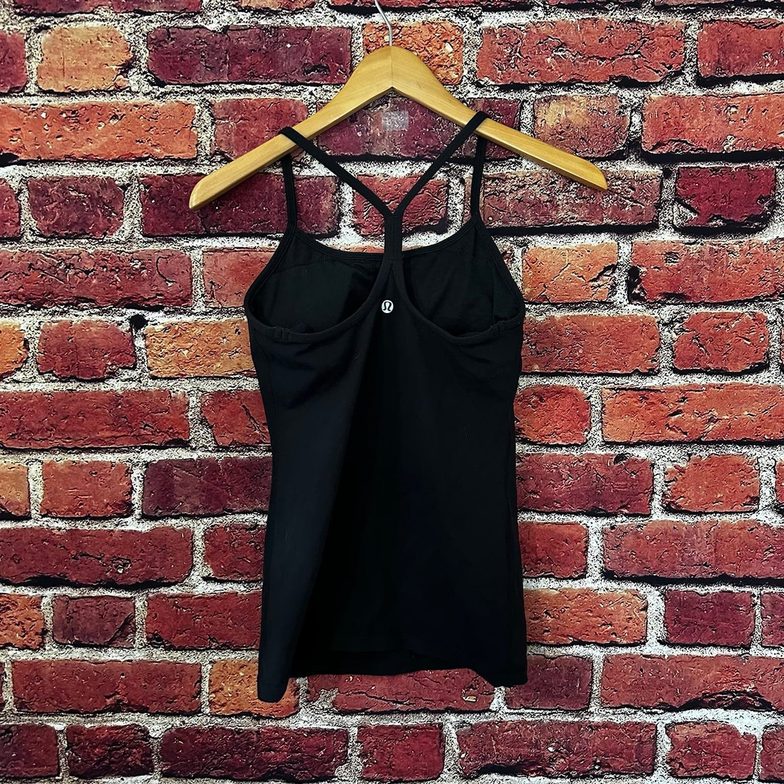 Lululemon Lululemon Black y Tank top Size S / US 4 / IT 40 - 2 Thumbnail