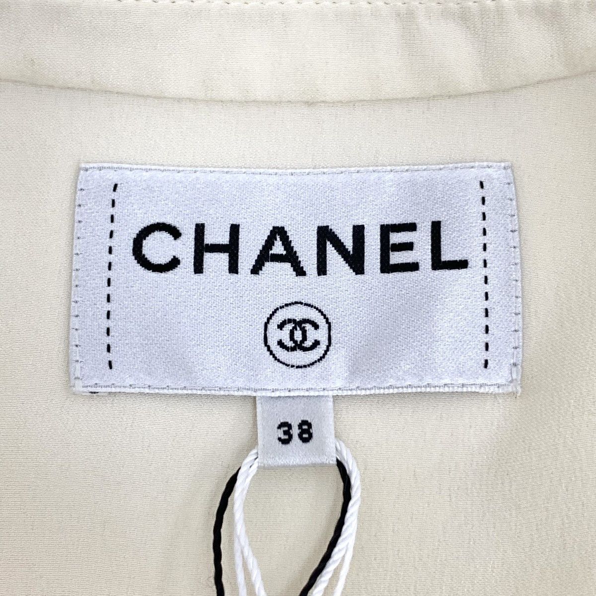 Chanel Chanel Apricot Peter Pan Collar Long Sleeve Shirt K26WX Size M / US 6-8 / IT 42-44 - 5 Thumbnail